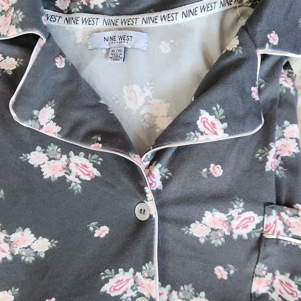 Nine West X-Large Gray Pink Floral Pajama Set - Picture 2 of 3